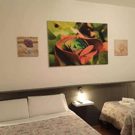 Casa de hóspedes Megaride 3*