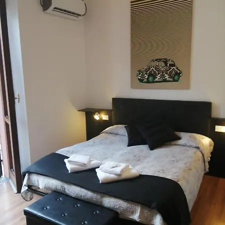 Megaride Vendégház Como