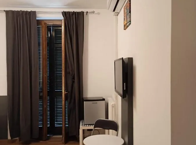 Megaride Πανσιόν Όπως